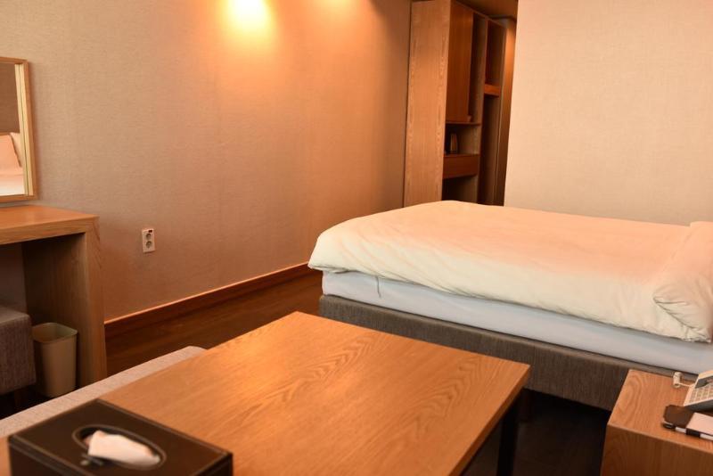 Dawn Beach Hotel ปูซาน ภายนอก รูปภาพ